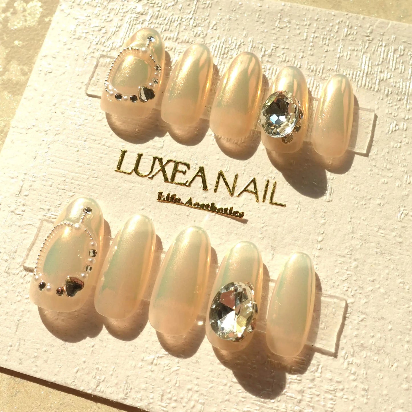 Wedding-White-Oval-25mm-Press On Nail