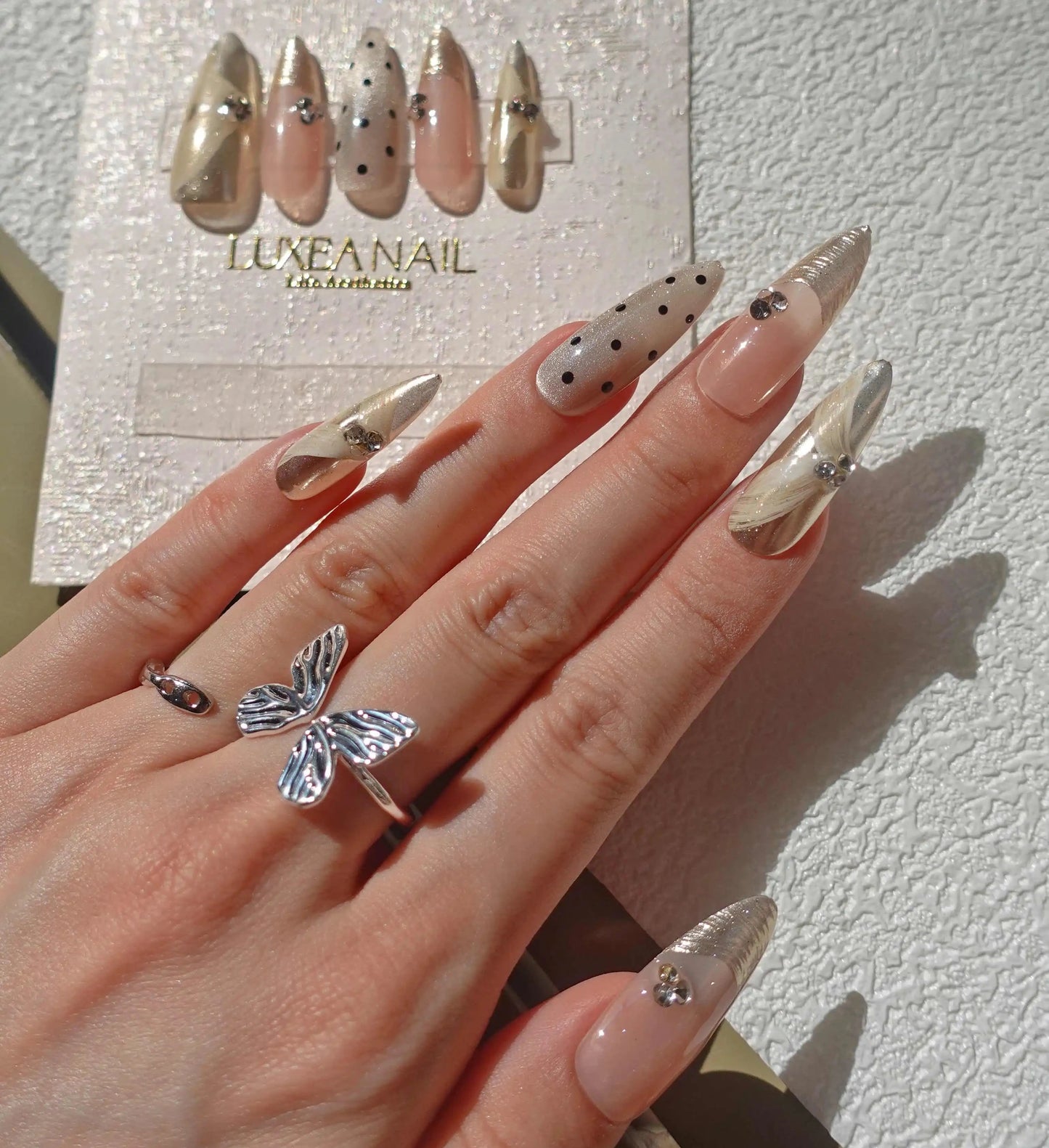 Classy-Gold-Stiletto-28mm-Press On Nail