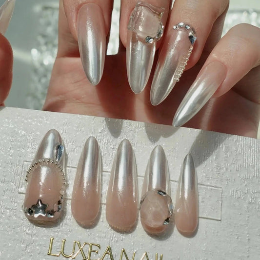 Luxy-Silver-Almond-30mm-Press On Nail