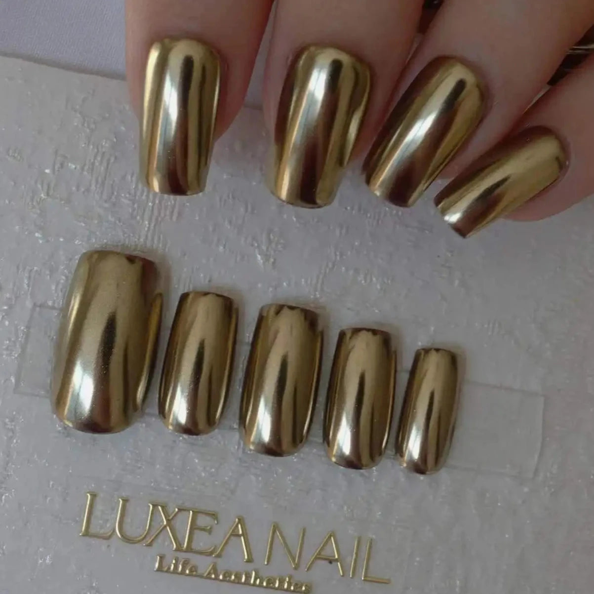 Classy-Gold-Square-18mm-Press On Nail