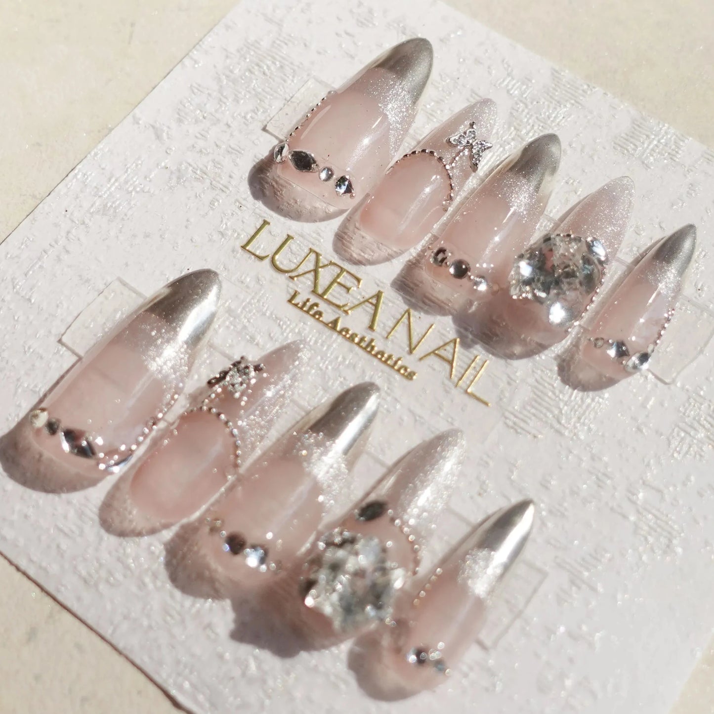 Luxy-Silver-Stiletto-30mm-Press On Nail