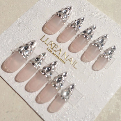 Luxy-Silver-Stiletto-30mm-Press On Nail