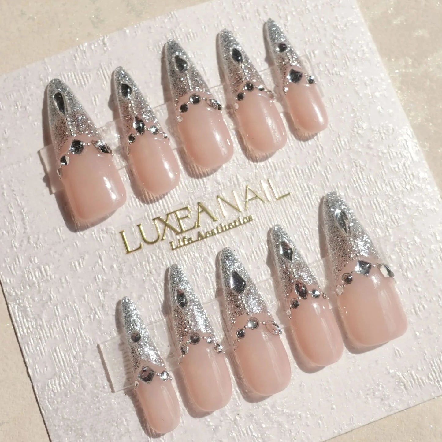 Luxy-Silver-Stiletto-30mm-Press On Nail