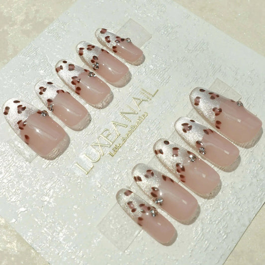 Classy-Silver-Almond-25mm-Press On Nail