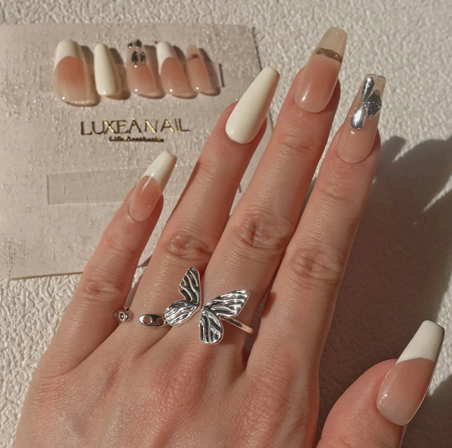 Classy-White-Coffin-25mm-Press On Nail