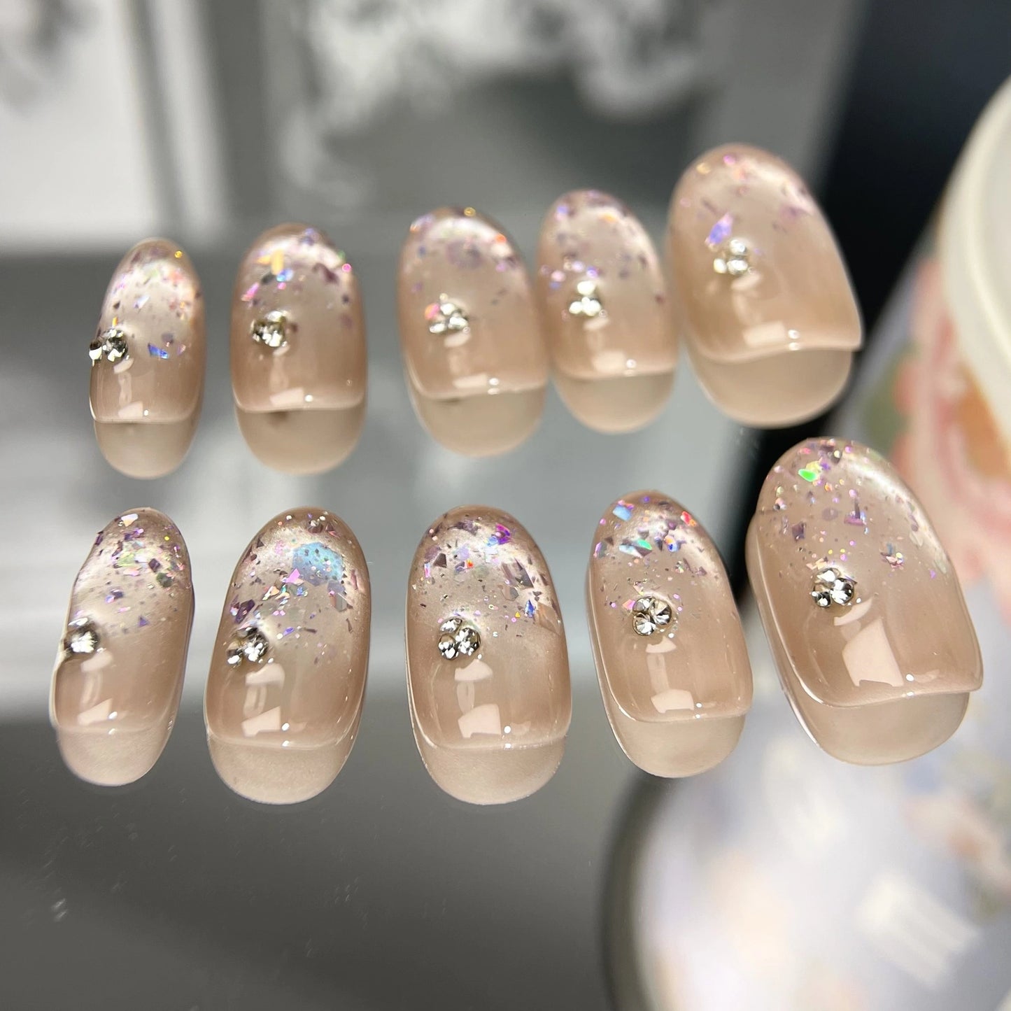 Classy-Gold-Squoval-15mm-Press On Nail