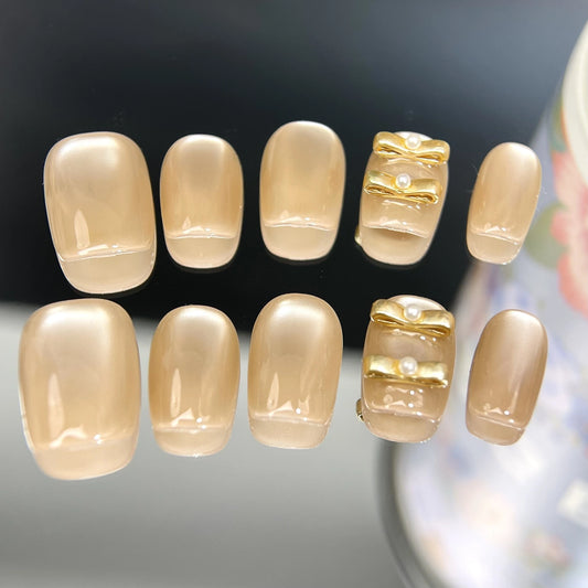 Classy-Gold-Squoval-15mm-Press On Nail