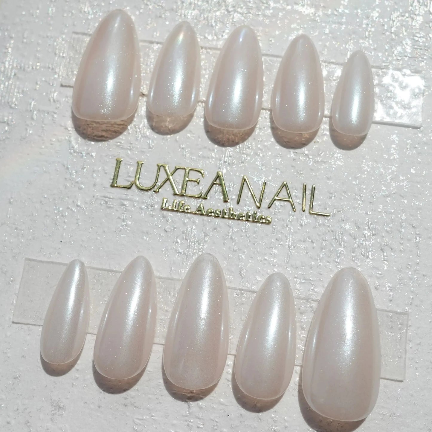 Classy-White-Stiletto-25mm-Press On Nail