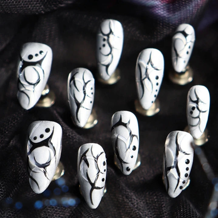 Halloween-Grey-Almond-25mm-Press On Nail