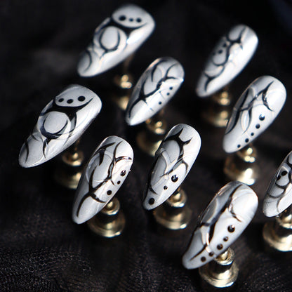 Halloween-Grey-Almond-25mm-Press On Nail